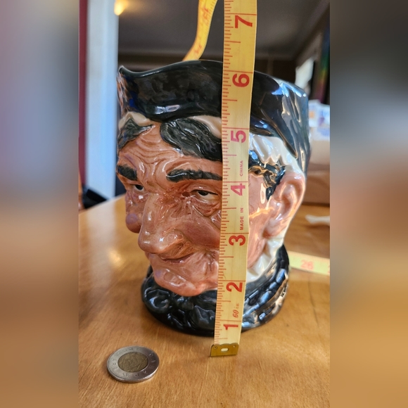 Royal Doulton "Granny" Toby Jug (Early Edition) - Picture 6 of 9